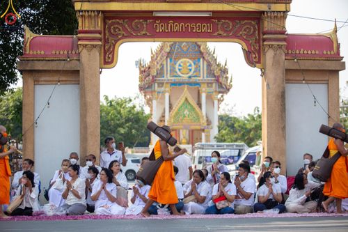 ภาพ No.120154:พิธีต้อนรับพระธรรมยาตรา ในโครงการธรรมยาตรา กตัญญูบูชา มหาปูชนียาจารย์ พระมงคลเทพมุนี(สด จนฺทสโร) พระผู้ปราบมาร อนุสรณ์สถาน 7 แห่ง ปีที่ 12 วันที่ 28 มกราคม พ.ศ. 2567 ณ วัดพระธรรมกาย จ.ปทุมธานี