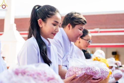 ภาพ No.110527:พิธีต้อนรับพระธรรมยาตรา ในโครงการธรรมยาตรากตัญญูบูชา มหาปูชนียาจารย์ พระมงคลเทพมุนี(สด จนฺทสโร) พระผู้ปราบมาร อนุสรณ์สถาน 7 แห่ง ปีที่ 12 วันที่ 11 มกราคม พ.ศ. 2567 ณ อนุสรณ์สถานลำดับที่ 3 สถานที่เกิดใหม่ในเพศสมณะ วัดสองพี่น้อง จ.สุพรรณบุรี