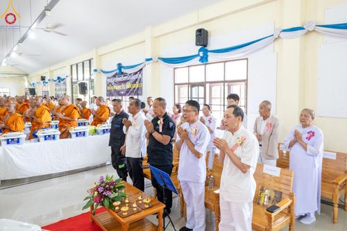 ภาพ No.137679:พิธีตักบาตร พิธีถวายสังฆทานแด่คณะสงฆ์ 323 วัด พิธีทำบุญอุทิศส่วนกุศลแด่ผู้วายชนม์ ในเหตุการณ์ความไม่สงบ 4 จังหวัดชายแดนภาคใต้ ปีที่ 20 ครั้งที่ 169 และพิธีมอบกองทุนหนุนแรงใจช่วยครูใต้ ปีที่ 17 ครั้งที่ 134 วันที่ 25 พฤษภาคม พ.ศ.2567 อ.ตากใบ จ.นราธิวาส