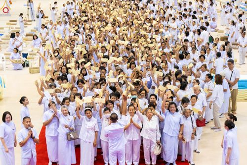 ภาพ No.311695:วันอาทิตย์ต้นเดือนที่ 1 มีนาคม พ.ศ.2569 สัมมนาพิเศษ พิธีมอบรูปหล่อโลหะหลวงปู่วัดปากน้ำ พระมงคลเทพมุนี พิธีมุทิตาสักการะในโอกาสพระครูปลัดรัตนวีรวัฒน์(รังสฤษดิ์ อิทธิจินฺตโก) เจ้าอาวาสวัดพระธรรมกาย  ดำรงตำแหน่งเป็น “ที่ปรึกษาเจ้าคณะจังหวัดปทุมธานี”  ณ ห้อง