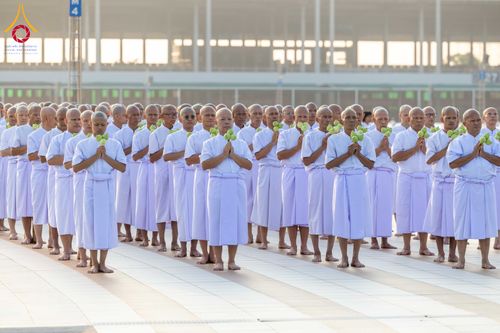 ภาพ No.320844:วันเสาร์ที่ 11 เมษายน พ.ศ.2569 พิธีเวียนประทักษิณ พิธีวันทาเจดีย์ โครงการอุปสมบทหมู่ บูชาธรรมหลวงพ่อธัมมชโย พ.ศ.2569 โครงการอุปสมบทหมู่ธรรมทายาท ระดับอุดมศึกษา รุ่น 53 (ภาคฤดูร้อน) ณ วัดพระธรรมกาย ปทุมธานี