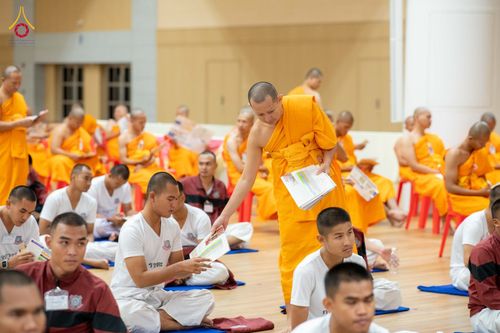 ภาพ No.350190:วันที่ 17-18 กันยายน พ.ศ. 2569 โครงการบรรพชาพัฒนาคุณธรรม จริยธรรม สำหรับนักเรียนนายสิบตำรวจ (นสต.) รุ่นที่ 16 ศูนย์ฝึกอบรมตำรวจภูธรภาค 1  ได้จัดกิจกรรม ณ สภาธรรมกายสากล ห้องแก้ว2