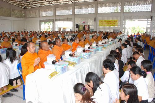 ภาพ No.3152:พิธีถวายสังฆทานแด่คณะสงฆ์ 266 วัด ใน 4 จังหวัดภาคใต้ ครั้งที่ 33