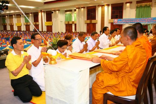 ภาพ No.3183:พิธีถวายสังฆทานแด่คณะสงฆ์ 266 วัด ใน 4 จังหวัดภาคใต้ ครั้งที่ 38