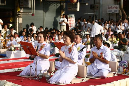 ตักบาตรนครราชสีมา พระ 11,111 รูป ปี พ.ศ.2554