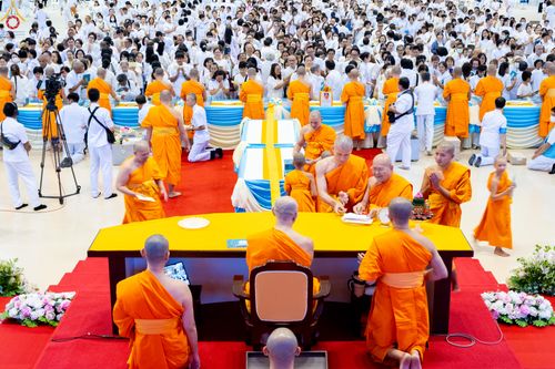 ภาพ No.281132:วันที่ 21 ธันวาคม พ.ศ.2568 พิธีมุทิตาหลวงพ่อทัตตชีโว ณ ห้องแก้วสารพัดนึก วัดพระธรรมกาย