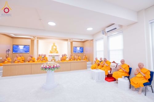 ภาพ No.319190:วันที่ 29 มีนาคม พ.ศ.2569 พิธีอัญเชิญรูปหล่อพระมงคลเทพมุนี (สด จนฺทสโร) ประดิษฐาน ณ ห้องปฏิบัติธรรม “มงคลรัตนโชติ”  วัดพระธรรมกายชิคาโก ประเทศสหรัฐอเมริกา