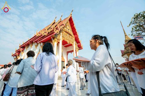 ภาพ No.304388:วันที่ 27 มกราคม พ.ศ. 2569 พิธีทอดผ้าป่าทำนุบำรุงศาสนสถาน ณ วัดบางไผ่นารถ ต.บางไทรป่า อ.บางเลน จ.นครปฐม ในโครงการธรรมยาตรา กตัญญูบูชา มหาปูชนียาจารย์ พระมงคลเทพมุนี(สด จนฺทสโร) พระผู้ปราบมาร อนุสรณ์สถาน 7 แห่ง ปีที่ 14