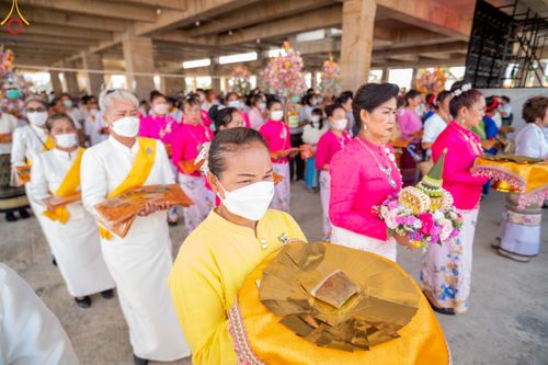 ภาพ No.79483:พิธีเททองหล่อพระประธาน ประจำอุโบสถวัดสายสุวพรรณ ณ มณฑลพิธีฯ ธรรมอุทยาน สัตตมหาสถาน หน้าอุโบสถวัดสายสุวพรรณ ต.คลองสี่ อ.คลองหลวง จ.ปทุมธานี วันเสาร์ที่ 1 เมษายน พ.ศ. 2566