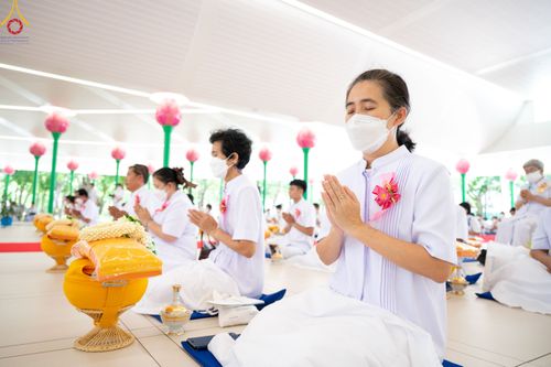 ภาพ No.81694:พิธีอุปสมบทอุทิศชีวิต สามเณรเปรียญธรรม 11 รูป ในวันวิสาขบูชา วันเสาร์ที่ 3 มิถุนายน 2566 ณ อุโบสถพระไตรปิฎก วัดพระธรรมกาย จ.ปทุมธานี