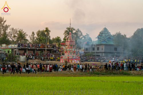 ภาพ No.280180:วันที่ 19 ธันวาคม พ.ศ. 2568 พิธีชำระร่าง พระติโลกานันทะ มหาเถโร  พระสังฆราชองค์ที่ 4 แห่งเทือกเขาจิตตะกอง  ประเทศบังกลาเทศ