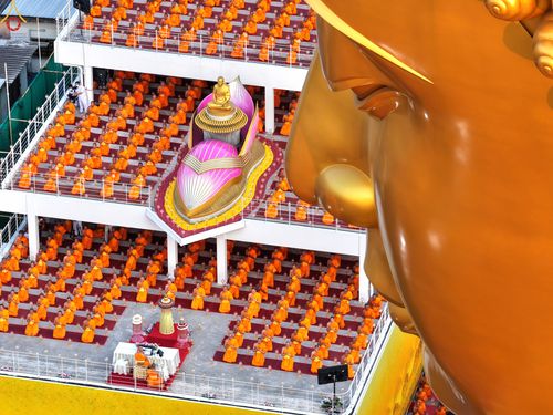 ภาพ No.302834:วันที่ 24 มกราคม พ.ศ. 2569 พิธีจุดประทีปธรรมถวายเป็นพุทธบูชา  และบูชาธรรมมหาปูชนียาจารย์  ณ อาคารธรรมยาตรา กตัญญูบูชามหาปูชนียาจารย์  ตรงข้ามวัดปากน้ำภาษีเจริญ จ.กรุงเทพมหานคร ในโครงการธรรมยาตรา กตัญญูบูชา มหาปูชนียาจารย์ พระมงคลเทพมุนี(สด จนฺทสโร) พระผู