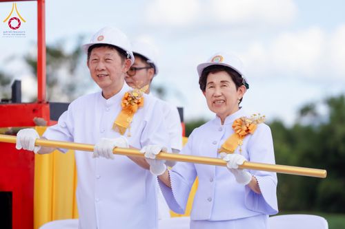 ภาพ No.336960:วันเสาร์ที่ 27 มิถุนายน 2569 พิธีทอดผ้าป่า พิธีตอกเสาเข็มมงคล องค์พระเจดีย์เพื่อสันติภาพโลก ณ ธุดงคสถานลุ่มน้ำฝาง อำเภอฝาง จังหวัดเชียงใหม่