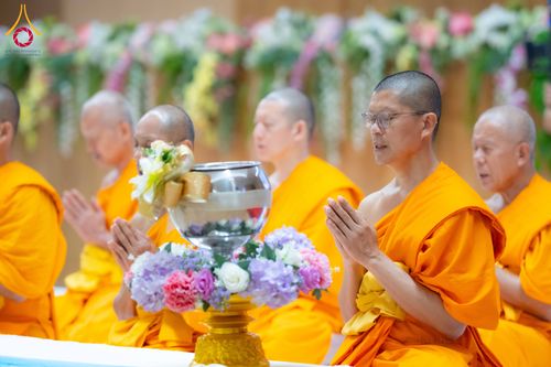 ภาพ No.310698:วันอาทิตย์ที่ 22 กุมภาพันธ์ พ.ศ. 2569 พิธีถวายโคมมาฆประทีป ณ ห้องแก้วสารพัดนึก 2 วัดพระธรรมกาย จ.ปทุมธานี