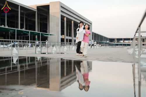 ภาพ No.326397:วันที่ 26 -27 เมษาบน พ.ศ.2569 การเก็บงานแผ่นหน้าโต๊ะที่ลานธรรม งานถวายมหาสังฆทาน 40,000 กว่าวัดทั่วประเทศ ณ ลานธรรม วัดพระธรรมกาย