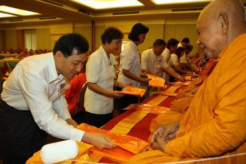 ภาพ No.3230:พิธีถวายสังฆทานแด่คณะสงฆ์ 266 วัด ใน 4 จังหวัดภาคใต้ ครั้งที่ 44