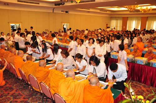 ภาพ No.3233:พิธีถวายสังฆทานแด่คณะสงฆ์ 266 วัด ใน 4 จังหวัดภาคใต้ ครั้งที่ 44