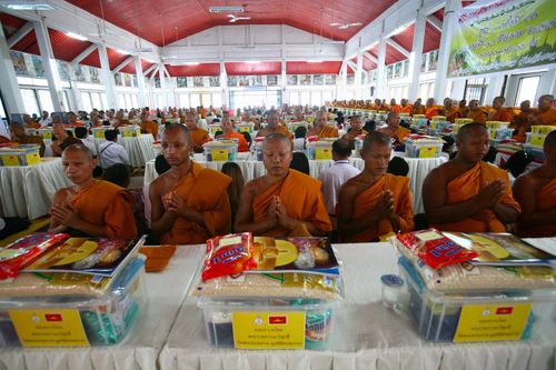 ภาพ No.3252:พิธีถวายสังฆทานแด่คณะสงฆ์ 266 วัด ใน 4 จังหวัดภาคใต้ ครั้งที่ 46