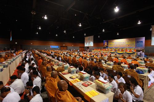 ภาพ No.3270:พิธีถวายสังฆทานแด่คณะสงฆ์ 266 วัด ใน 4 จังหวัดภาคใต้ ครั้งที่ 48