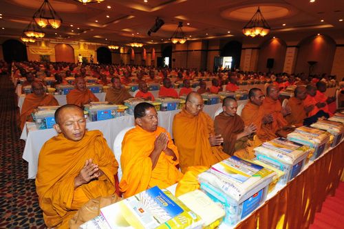 ภาพ No.3279:พิธีถวายสังฆทานแด่คณะสงฆ์ 266 วัด ใน 4 จังหวัดภาคใต้ ครั้งที่ 49