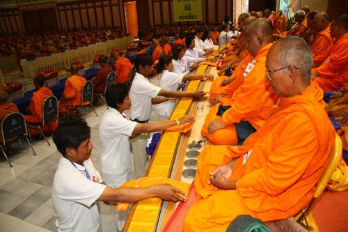 ภาพ No.3286:พิธีถวายสังฆทานแด่คณะสงฆ์ 266 วัด ใน 4 จังหวัดภาคใต้ ครั้งที่ 50