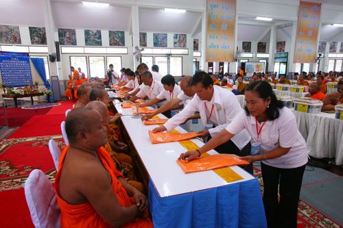 ภาพ No.3316:พิธีถวายสังฆทานแด่คณะสงฆ์ 266 วัด ใน 4 จังหวัดภาคใต้ ครั้งที่ 53