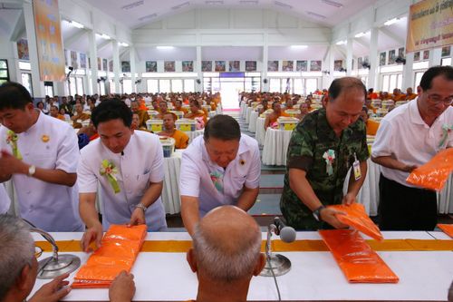 ภาพ No.3314:พิธีถวายสังฆทานแด่คณะสงฆ์ 266 วัด ใน 4 จังหวัดภาคใต้ ครั้งที่ 53