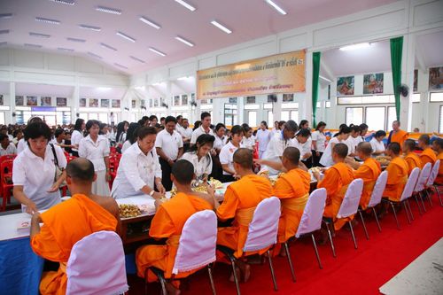 ภาพ No.3326:พิธีถวายสังฆทานแด่คณะสงฆ์ 266 วัด ใน 4 จังหวัดภาคใต้ ครั้งที่ 53