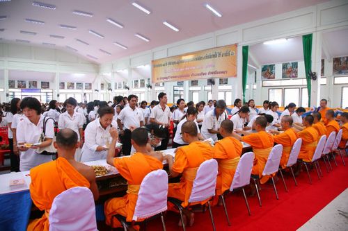 ภาพ No.3327:พิธีถวายสังฆทานแด่คณะสงฆ์ 266 วัด ใน 4 จังหวัดภาคใต้ ครั้งที่ 53