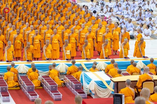 ภาพ No.308735:วันที่ 1 กุมภาพันธ์ พ.ศ. 2569 พิธีรับประกาศนียบัตร และพระของขวัญพระธรรมยาตรา ณ สภาธรรมกายสากล วัดพระธรรมกาย จ.ปทุมธานี