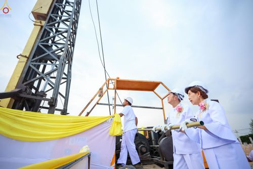 ภาพ No.339465:วันอังคารที่ 14  กรกฎาคม 2569 พิธีทอดผ้าป่าและพิธีตอกเสาเข็มมงคลต้นสุดท้าย องค์พระเจดีย์เพื่อสร้างสันติภาพโลก  ณ ธุดงคสถานพัฒนานิคม อ.พัฒนาพิคม จ.ลพบุรี