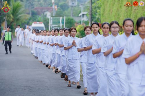 ภาพ No.280050:วันที่ 31 ธันวาคม พ.ศ. 2568 เดินธรรมยาตราที่บรมพุทธโธ อินโดนีเซีย