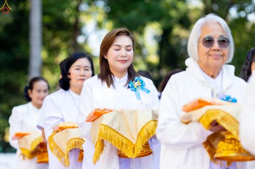 ภาพ No.293265:วันที่ 12 มกราคม พ.ศ. 2569 พิธีทอดผ้าป่าทำนุบำรุงศาสนสถาน ณ วัดพรสวรรค์ อ.สองพี่น้อง จ.สุพรรณบุรี ในโครงการธรรมยาตรา กตัญญูบูชา มหาปูชนียาจารย์ พระมงคลเทพมุนี(สด จนฺทสโร) พระผู้ปราบมาร อนุสรณ์สถาน 7 แห่ง ปีที่ 14