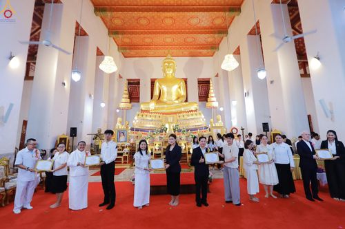 ภาพ No.289068:วันพุธที่ 17 ธันวาคม พ.ศ.2568 กิจกรรมเยาวชนไทยรวมใจทำความดี "เด็กดีมหานคร ต้นแบบด้านศีลธรรม" แข่งขันสอบตอบปัญหาศีลธรรมในพระพุทธศาสนา ครั้งที่ 7 และวันรวมพลังเด็กดี V-Star ประจำปี 2568 ณ วัดมหาธาตุยุวราชรังสฤษฎิ์ราชวรมหาวิหาร กรุงเทพมหานคร