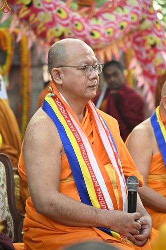 ภาพ No.278956:วันที่ 5 พฤศจิกายน 2568 กฐินสมทบวัดต่างประเทศ โดยคณะศิษยานุศิษย์ บูชาธรรม 81 ปี หลวงพ่อธัมมชโย ณ วัดมหาโพธิ์ เมืองพุทธคยา ถวายแด่  วัดพุทธนานาชาติเพื่อสวัสดิการสากล  (Buddha International Welfare Mission)  เมืองพุทธคยา ประเทศอินเดีย