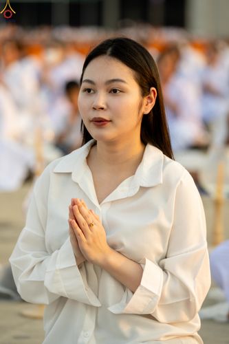 ภาพ No.307731:วันที่ 31 มกราคม พ.ศ. 2569 พิธีจุดประทีปธรรมถวายเป็นพุทธบูชา  และบูชาธรรมมหาปูชนียาจารย์ (ภาพชุดที่ 2) ณ วัดพระธรรมกาย ปทุมธานี ในโครงการธรรมยาตรา กตัญญูบูชา มหาปูชนียาจารย์ พระมงคลเทพมุนี(สด จนฺทสโร) พระผู้ปราบมาร อนุสรณ์สถาน 7 แห่ง ปีที่ 14