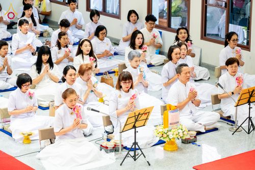 ภาพ No.336294:วันจันทร์ที่ 22 มิถุนายน พ.ศ.2569 พิธีอัญเชิญพระธรรมกาย และบรรจุพระบรมสารีริกธาตุ  ภายในเกศดอกบัวตูม องค์พระประธาน ณ อาคารสมปรารถนา วัดกลางธนรินทร์ ต.บ้านแป้ง อ.พรหมบุรี จ.สิงห์บุรี