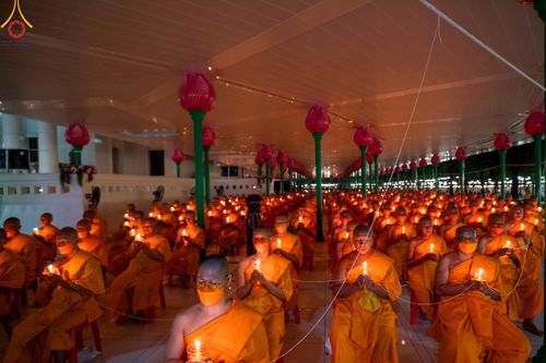 ภาพ No.89373:พิธีประดิษฐานรูปหล่อทองคำ  คุณยายอาจารย์มหารัตนอุบาสิกาจันทร์ ขนนกยูง ภายในมหาวิหารคุณยายอาจารย์ฯ เนื่องในวันครูผู้ค้นพบวิชชาธรรมกาย วันศุกร์ที่ 29 กันยายน พ.ศ. 2566 ณ วัดพระธรรมกาย จ.ปทุมธานี