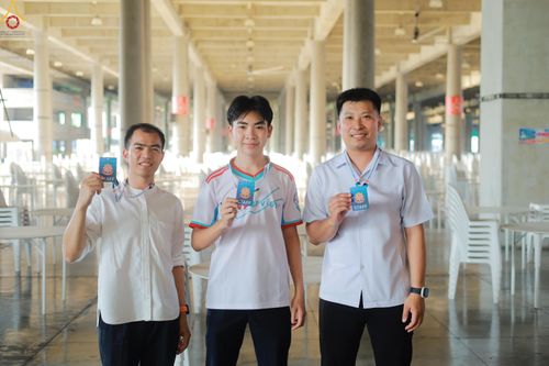 ภาพ No.320034:วันที่ 6 เมษายน พ.ศ.2569 ทีมจัดภัตตาหารประชุมเตรียมงานถวายมหาสังฆทาน 40,000 กว่าวัดทั่วประเทศ บูชาธรรม 82 ปี หลวงพ่อธัมมชโย