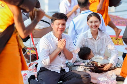 ภาพ No.295258:วันที่ 16 มกราคม พ.ศ. 2569 พิธีต้อนรับพระธรรมยาตรา อนุสรณ์สถานลำดับที่ 4 (ภาพชุดที่ 2) สถานที่เกิดด้วยกายธรรม ณ วัดโบสถ์บน ต.บางคูเวียง จ.นนทบุรี ในโครงการธรรมยาตรา กตัญญูบูชา มหาปูชนียาจารย์ พระมงคลเทพมุนี(สด จนฺทสโร) พระผู้ปราบมาร อนุสรณ์สถาน 7 แห่ง ปี