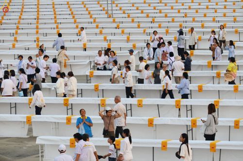 ภาพ No.320265:วันที่ 3-7 เมษายน พ.ศ.2569 การเตรียมงาน ณ ลานธรรม เพื่องานถวายมหาสังฆทาน 40,000 กว่าวัดทั่วประเทศ วันคุ้มครองโลก 22 เมษายน พ.ศ.2569 วัดพระธรรมกาย