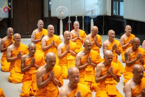 ภาพ No.298252:วันเสาร์ที่ 17 มกราคม พ.ศ. 2569 พิธีบรรพชาอุปสมบท โครงการอุปสมบทหมู่ บูชาธรรมครบ 117 ปี คุณยายอาจารย์มหารัตนอุบาสิกาจันทร์ ขนนกยูง  ณ อุโบสถพระไตรปิฎก วัดพระธรรมกาย