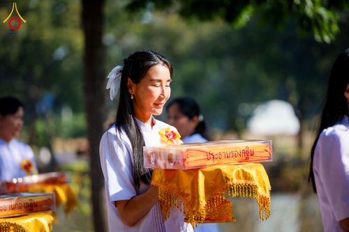 ภาพ No.285709:วันพุธที่ 10 ธันวาคม พ.ศ.2568  พิธีตอกเสาเข็มมงคลต้นสุดท้าย รองรับองค์พระเจดีย์เพื่อสร้างสันติภาพโลก ณ ศูนย์ปฏิบัติธรรมและศูนย์อบรมเยาวชน ชัยนาท