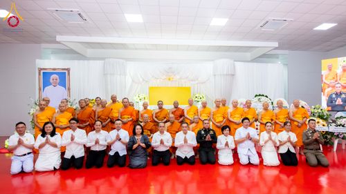 ภาพ No.314582:วันศุกร์ที่ 20 มีนาคม พ.ศ. 2569 พิธีบำเพ็ญกุศล คุณพ่อณรงค์ จินตมากุล โยมบิดา พระครูปลัดรัตนวีรวัฒน์ (รังสฤษดิ์ อิทฺธิจินตโก) ที่ปรึกษาเจ้าคณะจังหวัดปทุมธานี เจ้าอาวาสวัดพระธรรมกาย  ณ ห้องปลูกศรัทธา 2 วัดพระธรรมกาย ปทุมธานี