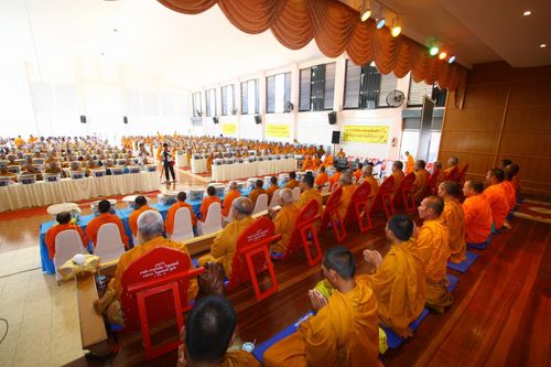 ภาพ No.3354:พิธีถวายสังฆทานแด่คณะสงฆ์ 266 วัด ใน 4 จังหวัดภาคใต้ ครั้งที่ 57