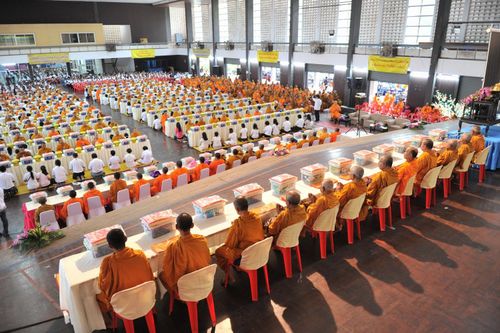 ภาพ No.3366:พิธีถวายสังฆทานแด่คณะสงฆ์ 266 วัด ใน 4 จังหวัดภาคใต้ ครั้งที่ 60