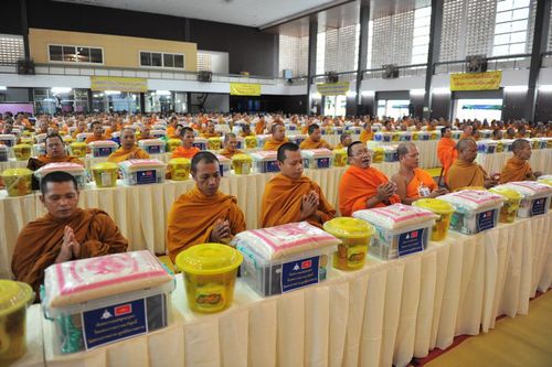 ภาพ No.3372:พิธีถวายสังฆทานแด่คณะสงฆ์ 266 วัด ใน 4 จังหวัดภาคใต้ ครั้งที่ 60