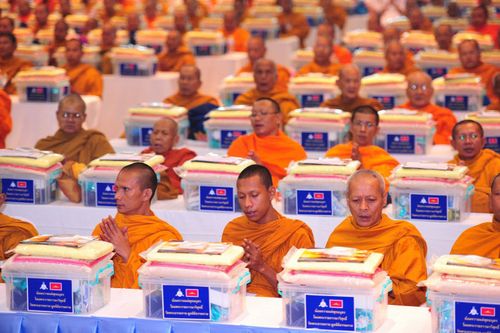 ภาพ No.3388:พิธีถวายสังฆทานแด่คณะสงฆ์ 266 วัด ใน 4 จังหวัดภาคใต้ ครั้งที่ 62