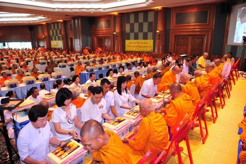 ภาพ No.3396:พิธีถวายสังฆทานแด่คณะสงฆ์ 266 วัด ใน 4 จังหวัดภาคใต้ ครั้งที่ 62