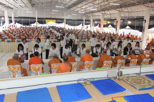 ภาพ No.3423:	พิธีถวายสังฆทานแด่คณะสงฆ์ 286 วัด ใน 4 จังหวัดภาคใต้ ครั้งที่ 66